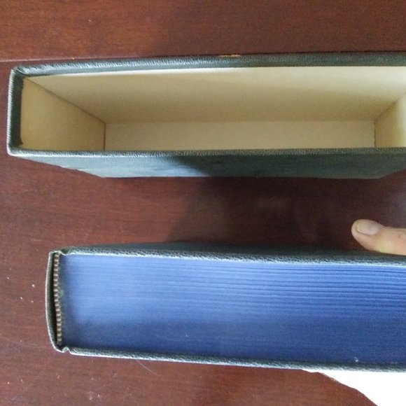 Emily Post, Etiquette 1969 w/ slipcover and signed in 1922, Rare book - Picture 11 of 15